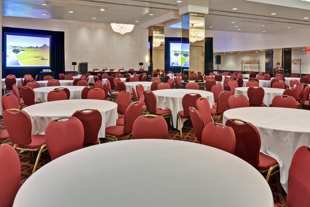 Holiday Inn Montreal Midtown Facilities photo